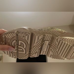 Brand new gold Dolce & Gabbana sneackers. Size 9.5.